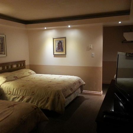 Traveller'S Inn Dawson Creek Exteriör bild